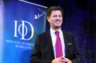 Tony Smurfit provides compelling account of recent Hostile Takeover Bid at IoD Autumn Lunch